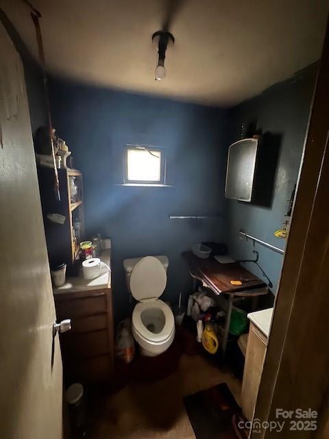 618 Douglas St, Shelby, NC 28150 - bathroom with toilet