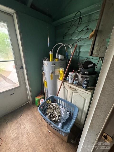 618 Douglas St, Shelby, NC 28150 - utility room with water heater