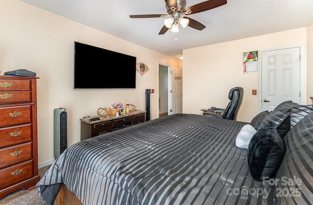 bedroom featuring ceiling fan