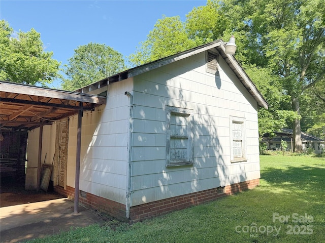 view of outdoor structure featuring a carport