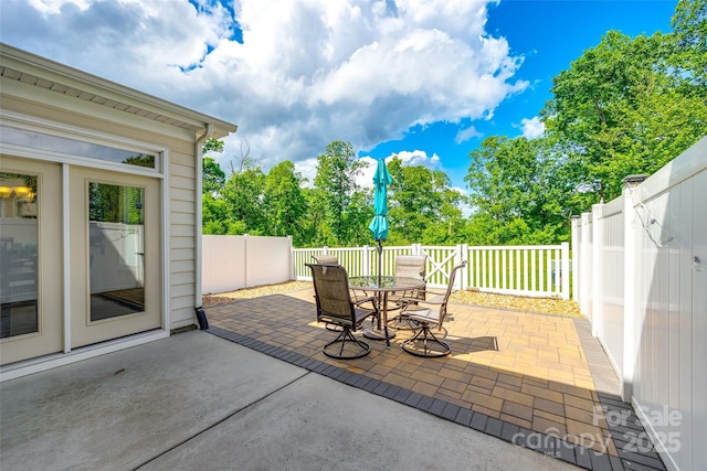 809 River Park Rd, Belmont, NC 28012 - view of patio / terrace featuring outdoor dining area and a fenced backyard