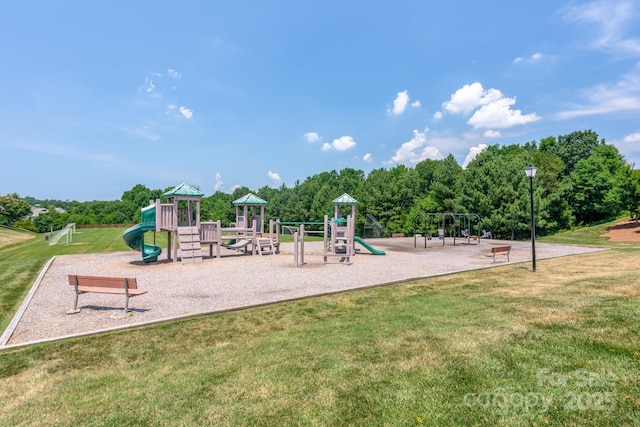 10911 Skymont Dr, Huntersville, NC 28078 - communal playground with a lawn