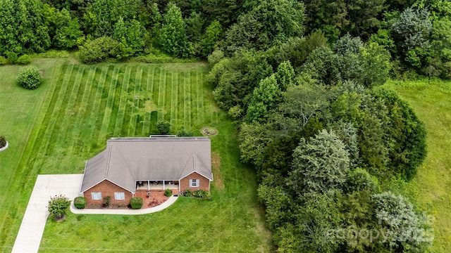 aerial view of property and surrounding area