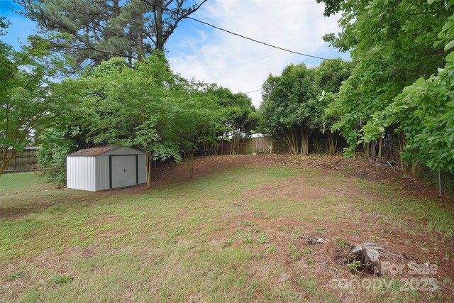 3623 Braden Dr, Charlotte, NC 28216 - view of yard