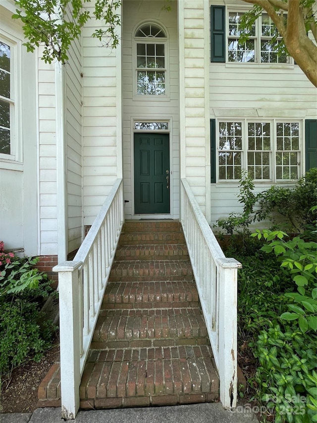 view of property entrance