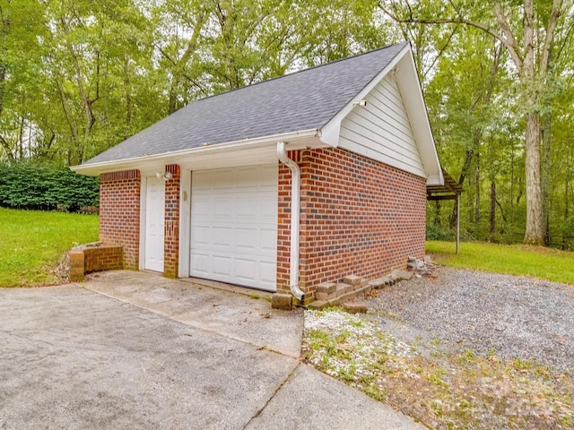 4620 Binwhe Ln, Gastonia, NC 28052 - garage with driveway