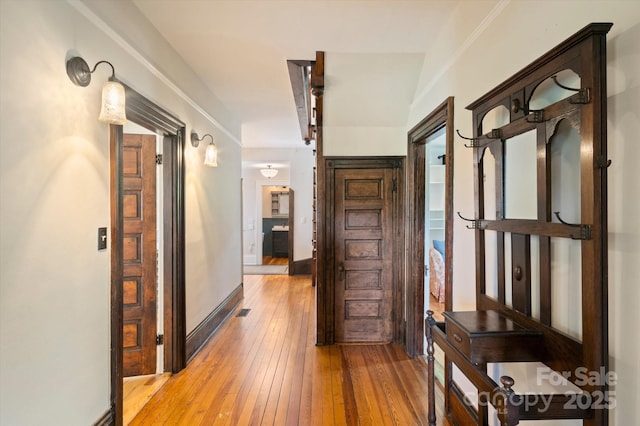 31 Jefferson Dr, Asheville, NC 28801 - hall featuring light wood-style flooring and baseboards
