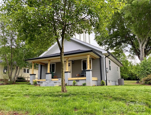 85 Archer St, Granite Falls, NC 28630 - view of front of property featuring a porch, a front yard, and cooling unit