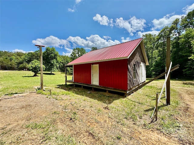 view of outbuilding featuring an outdoor structure