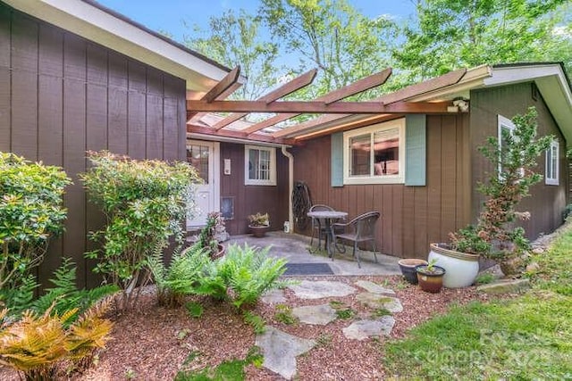 20 Deva Gln, Asheville, NC 28804 - rear view of property with a patio and a pergola