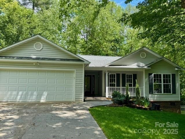 117 N River Glen Dr, Morganton, NC 28655 - single story home featuring covered porch, an attached garage, and driveway