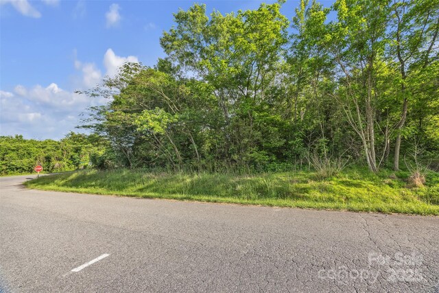 35 R E Johnson Ln, Hiddenite, NC 28636