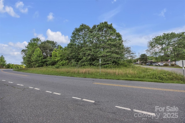 35 R E Johnson Ln, Hiddenite, NC 28636