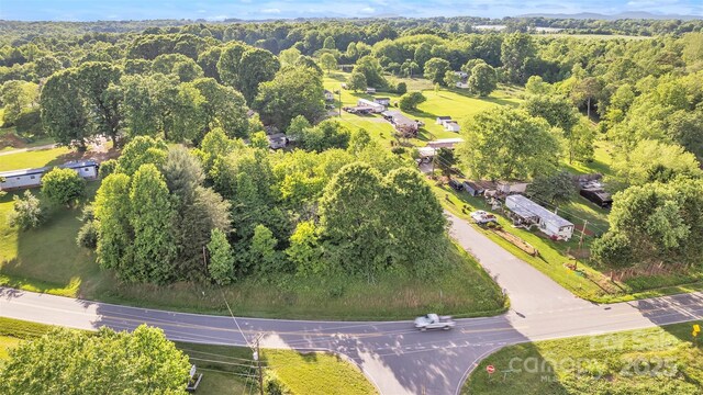 35 R E Johnson Ln, Hiddenite, NC 28636