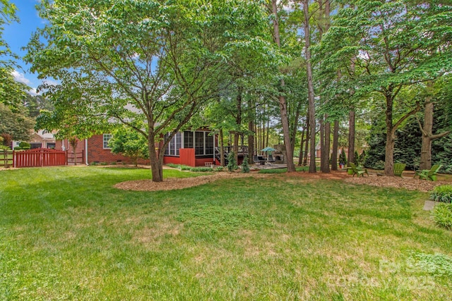 149 Harbor Landing Dr, Mooresville, NC 28117 - view of yard with a sunroom
