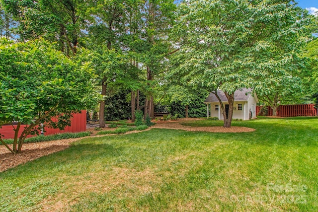 149 Harbor Landing Dr, Mooresville, NC 28117 - view of yard featuring an outbuilding
