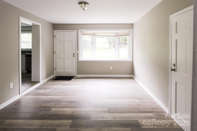 1421 Thompson Ave, Charlotte, NC 28216 - entrance foyer with wood finished floors