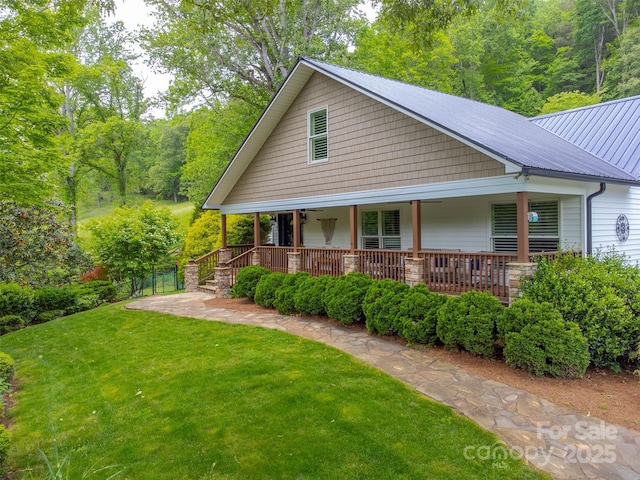 3407 Patton Rd, Franklin, NC 28734 - view of front facade featuring a front lawn and a porch