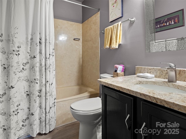 118 Cloverleaf Ln, Asheville, NC 28803 - full bath featuring toilet, wood finished floors, shower / bath combo, and vanity