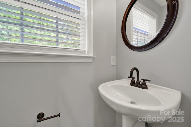 2706 Stagbuck Dr, Gastonia, NC 28052 - bathroom featuring a sink