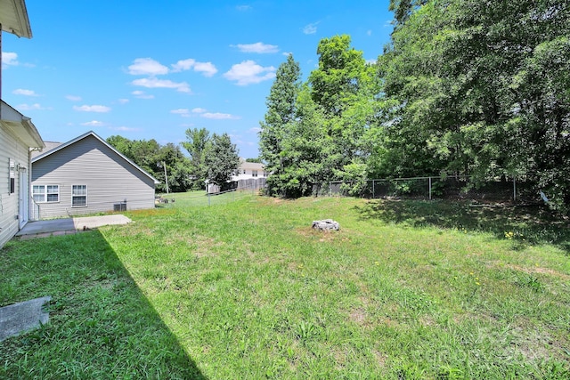2706 Stagbuck Dr, Gastonia, NC 28052 - view of yard featuring a patio area