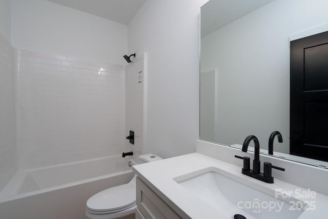 315 W Hoke St W, Landis, NC 28088 - full bath featuring toilet,  shower combination, and vanity