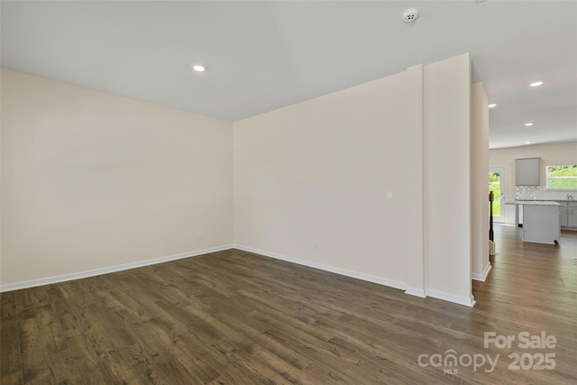 383 Ridgeview Ln, Mars Hill, NC 28754 - spare room with dark wood-style floors, recessed lighting, baseboards, and a smoke detector