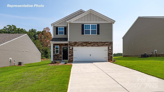 3735 13th St NE, Hickory, NC 28601 - craftsman-style home featuring board and batten siding, a front yard, a garage, and concrete driveway