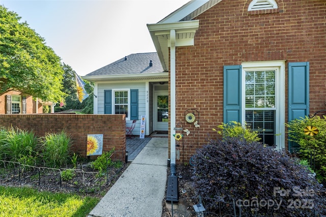 9239 N Vicksburg Park Ct, Charlotte, NC 28210 - view of exterior entry with brick siding