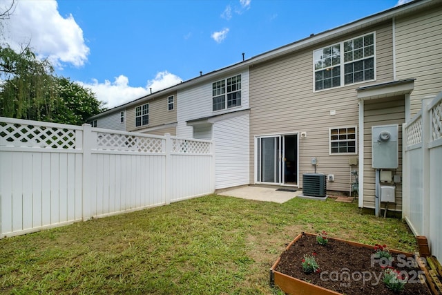 15042 Deshler Ct, Charlotte, NC 28273 - rear view of house with a garden and central air condition unit