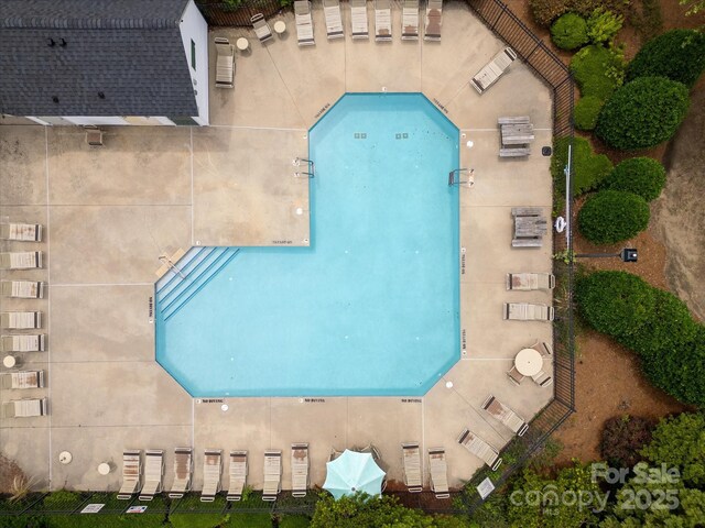 15042 Deshler Ct, Charlotte, NC 28273 - drone / aerial view of a pool