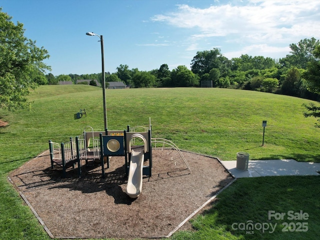 3446 Broadwick St, Charlotte, NC 28213 - view of grassy yard
