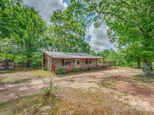 751 Ted Smith Rd, Rutherfordton, NC 28139 - view of front of house with covered porch and fence
