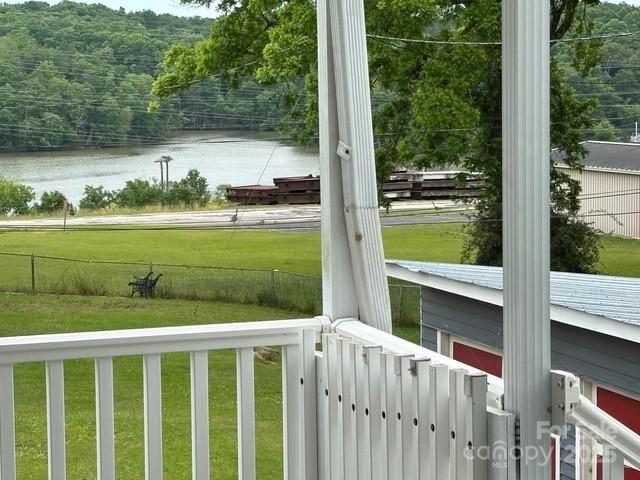 103 Duke St, Great Falls, SC 29055 - entryway with a water view
