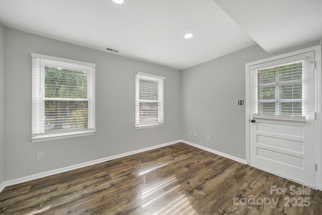 8514 Timber Crest Cir, Charlotte, NC 28226 - spare room featuring baseboards, dark wood-type flooring, and recessed lighting