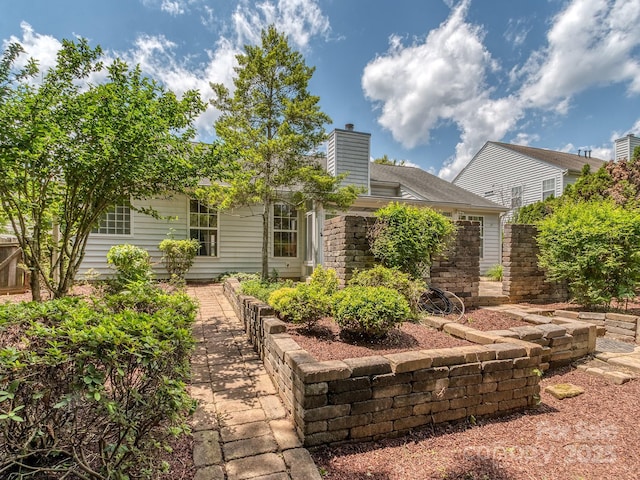 3066 Orion Dr, Fort Mill, SC 29707 - view of front of property featuring a chimney and fence