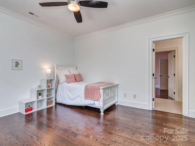 1404 Lookout Cir, Waxhaw, NC 28173 - bedroom with ornamental molding, wood finished floors, baseboards, and ceiling fan