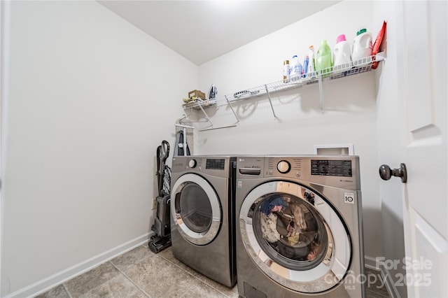 7650 W Berkeley Rd, Denver, NC 28037 - laundry room with washing machine and clothes dryer and baseboards