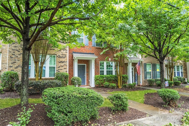 18460 W Catawba Ave, Cornelius, NC 28031 - photo 2