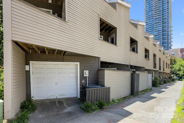415 W 7th St Unit H, Charlotte, NC 28202 - garage featuring central air condition unit