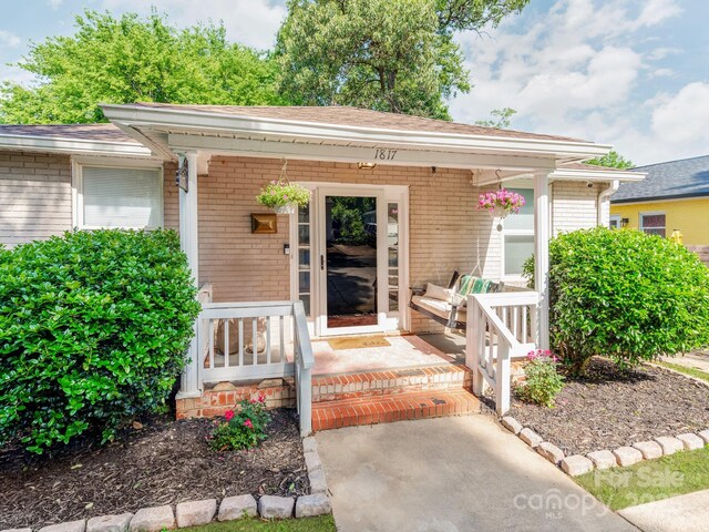 1817 Rush Wind Dr, Charlotte, NC 28206 - photo 3