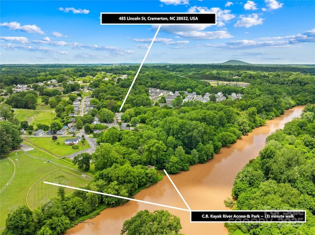 485 Lincoln St, Cramerton, NC 28032 - aerial view of property's location featuring property boundaries highlighted and a forest