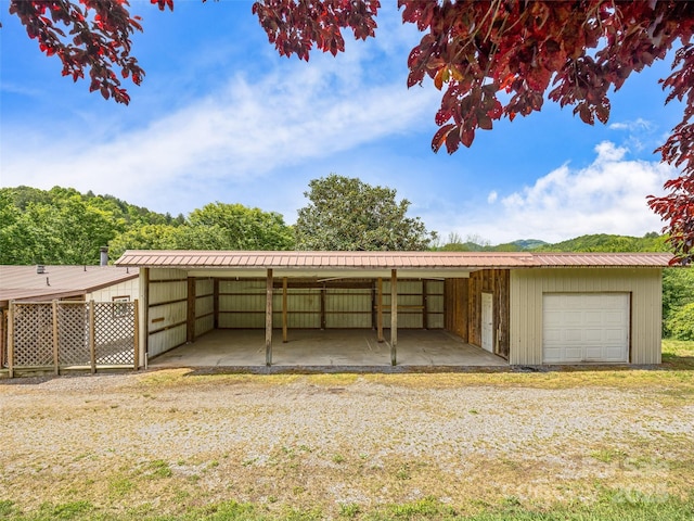 74 Saturn Ct, Clyde, NC 28721 - garage with a detached garage