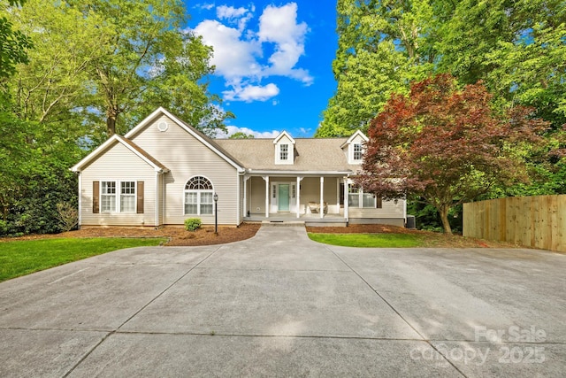 4120 Lake Shore Rd S, Denver, NC 28037 - view of front of house with a porch
