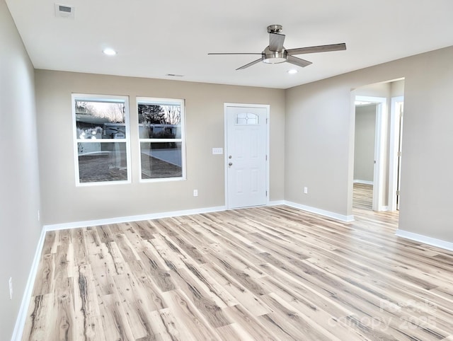 6756 Denver Heights Cir, Denver, NC 28037 - spare room featuring light wood-style flooring, a ceiling fan, baseboards, and recessed lighting