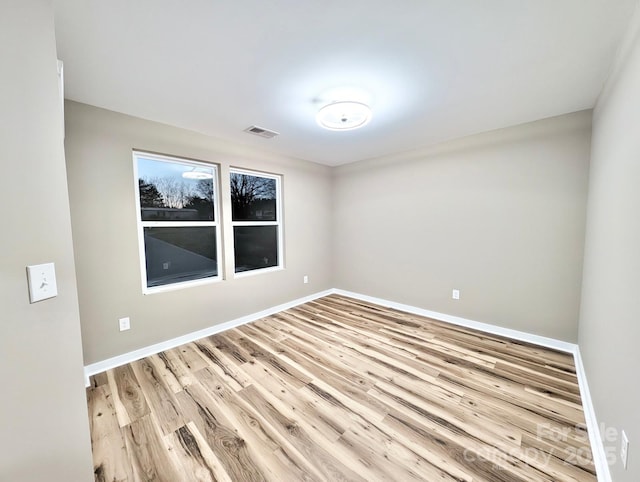 6756 Denver Heights Cir, Denver, NC 28037 - empty room with light wood-type flooring and baseboards