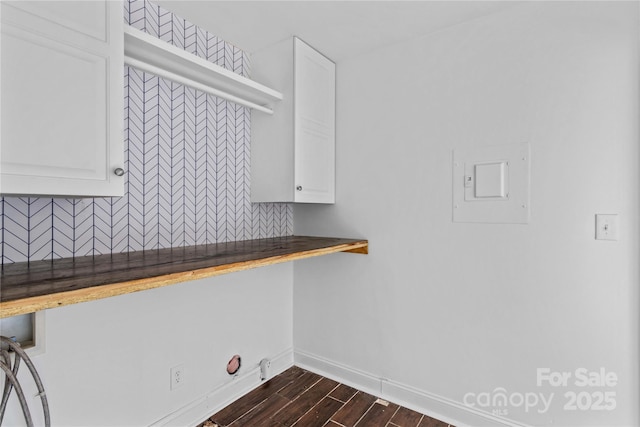 211 Ridgecrest St, Kannapolis, NC 28081 - laundry area featuring cabinet space, dark wood-style floors, baseboards, and hookup for a washing machine