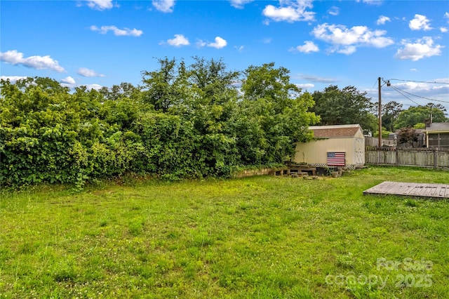 211 Ridgecrest St, Kannapolis, NC 28081 - view of yard