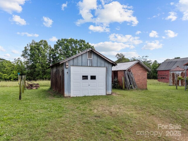 18070 Old Beatty Ford Rd, Gold Hill, NC 28071 - detached garage with driveway
