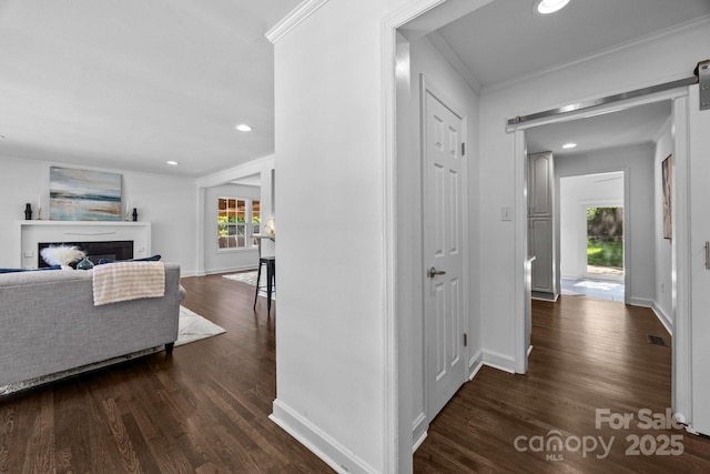 917 Dent Ct, Charlotte, NC 28210 - hall featuring ornamental molding, dark wood finished floors, and recessed lighting